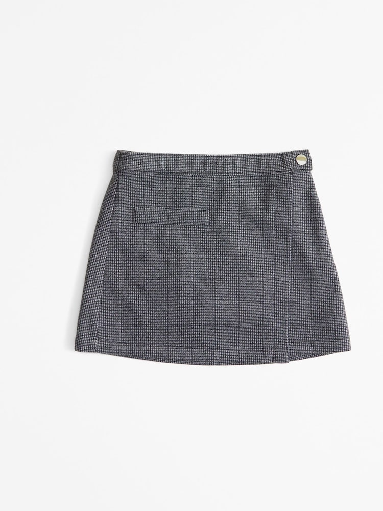 Abercrombie & Fitch Grey Micro Check Wrap Skort - Image 1 of 1 Abercrombie & Fitch Grey Micro Check Wrap Skort - Image 1 of 1