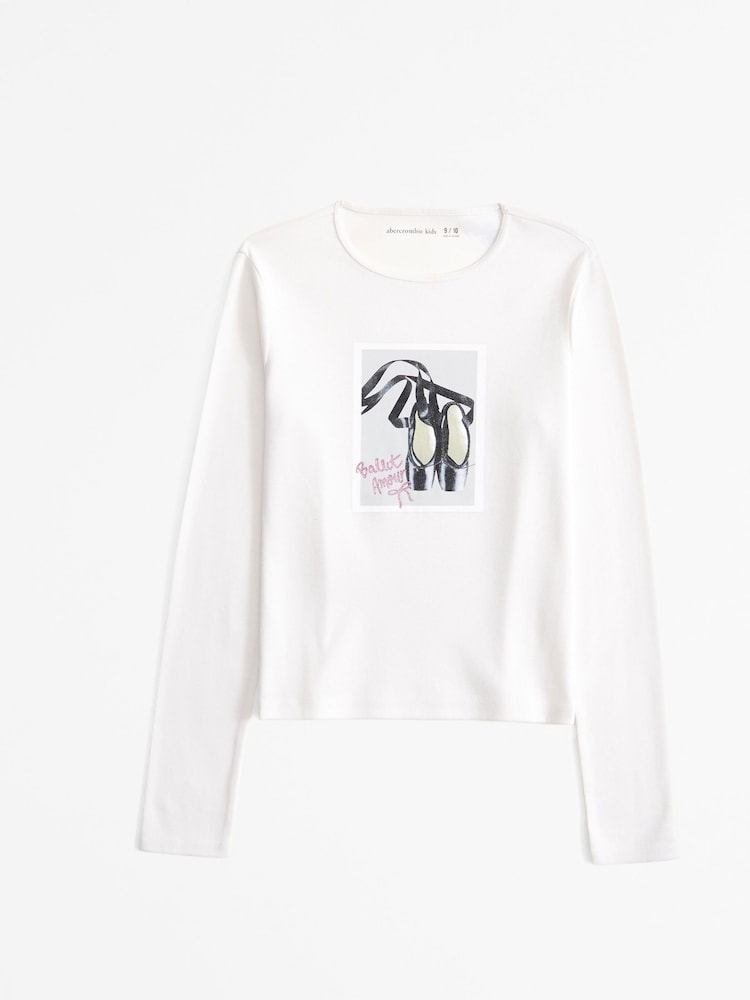 كريمي - رداء علوي بكُم طويل مزيّن برسمة جرافيك مضلَّع من Abercrombie & Fitch - صورة 1 من 2 كريمي - رداء علوي بكُم طويل مزيّن برسمة جرافيك مضلَّع من Abercrombie & Fitch - صورة 1 من 2