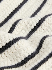 Rayé bleu marine Blanc - Midi Striped Co-Ord Knitted Skirt with Cotton - Image 7 de 7