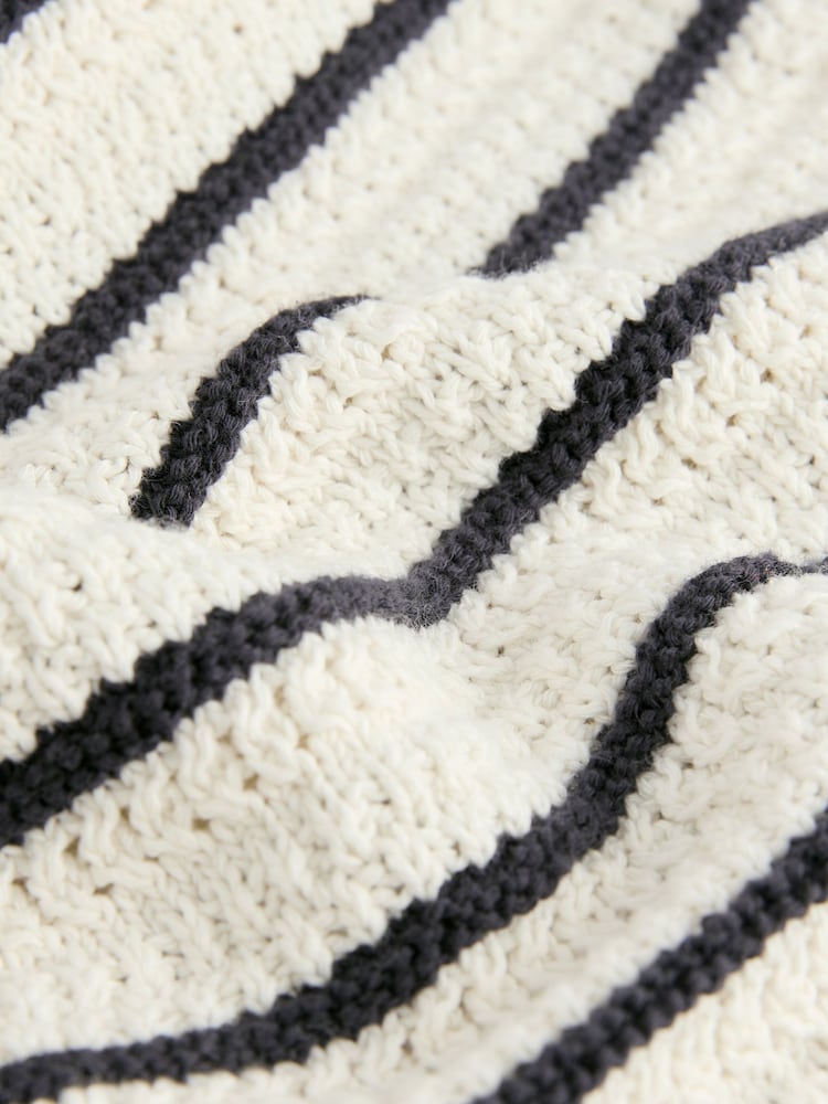Rayé bleu marine Blanc - Midi Striped Co-Ord Knitted Skirt with Cotton - Image 7 of 7