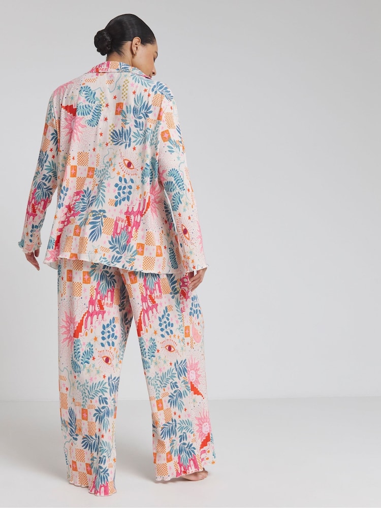 Simply Be Durchgeknöpftes Plissee-Pyjama-Set - Bild 2 von 4 Simply Be Durchgeknöpftes Plissee-Pyjama-Set - Bild 2 von 4