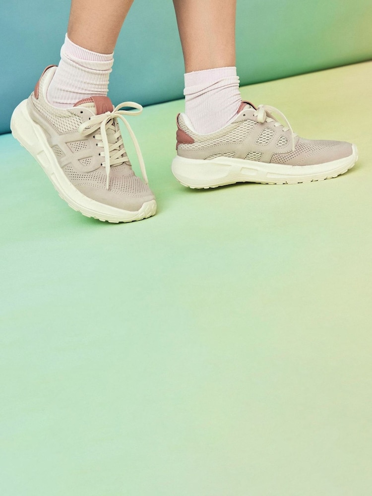 Hush Puppies Seventy8 Runner White Trainers - Image 1 of 7