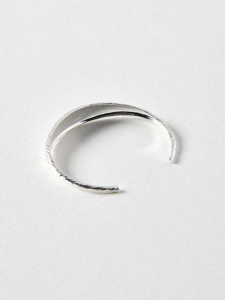 Oliver Bonas Silver Raven Feather Texture Silver Plated Bangle - Image 2 of 3