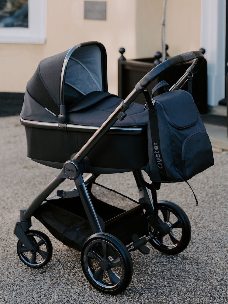 Oyster 3 Carbonite Luxury 7 Piece Bundle with Capsule Car Seat & Base - Image 1 of 6
