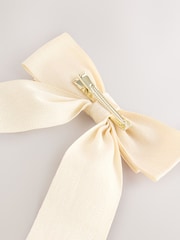 Cream Bow Clip - Image 2 of 2