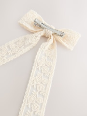 Cream Bow Lace Clip - Image 4 of 4