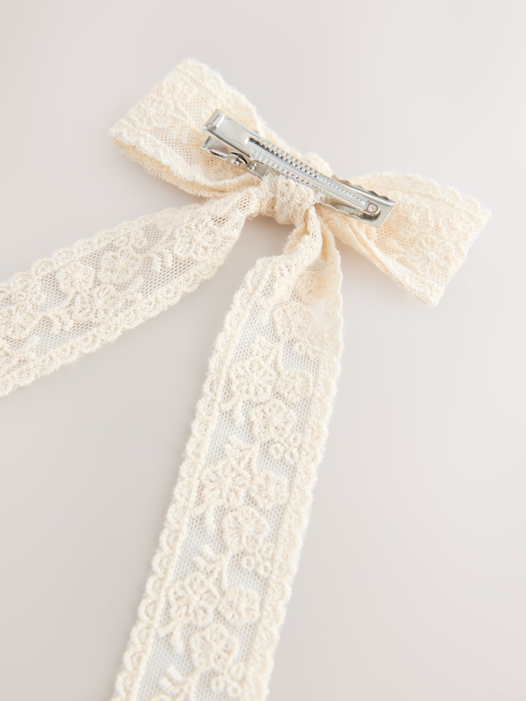 Cream Bow Lace Clip - Image 4 of 4