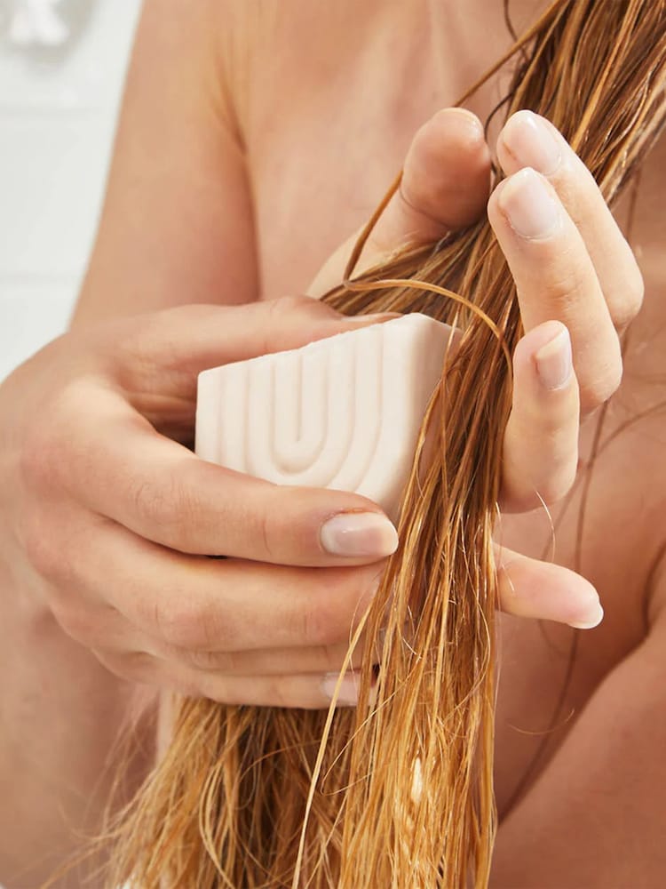 Kitsch Rice Water Protein Strengthening Conditioner Bar - Image 3 of 3