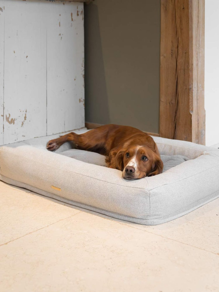 Lords and Labradors Ivory Comfort Cube Dog Bed - Image 3 of 3