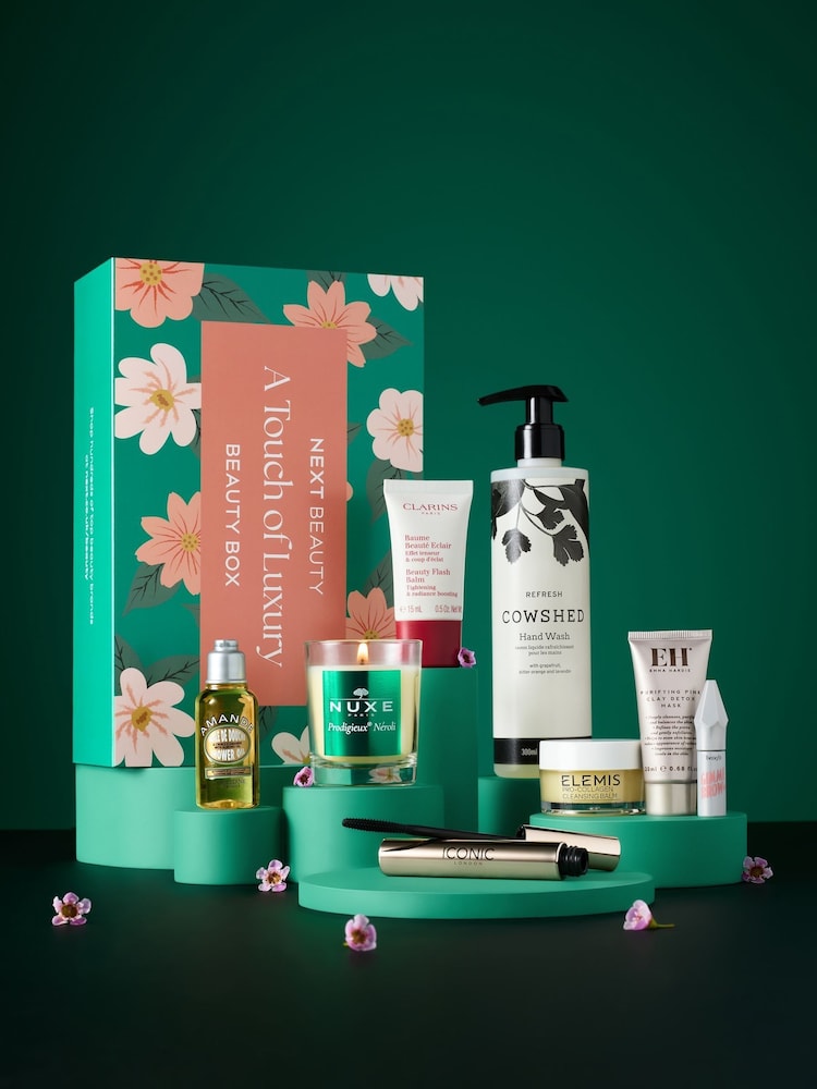 A Touch of Luxury Beauty Box (Worth Over £88) - Image 1 of 3