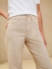 Lipsy Ecru Petite Mid Rise Wide Leg Jeans - Image 4 of 4