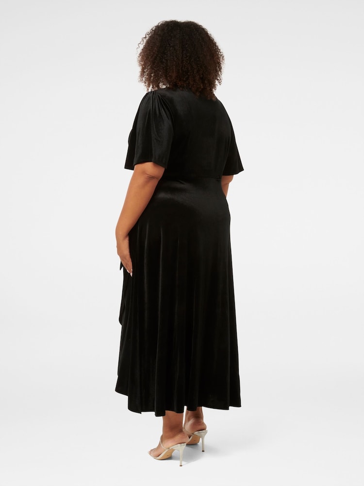 Forever New Violet Curve Velvet Wrap Dress - Bild 2 von 3 Forever New Violet Curve Velvet Wrap Dress - Bild 2 von 3