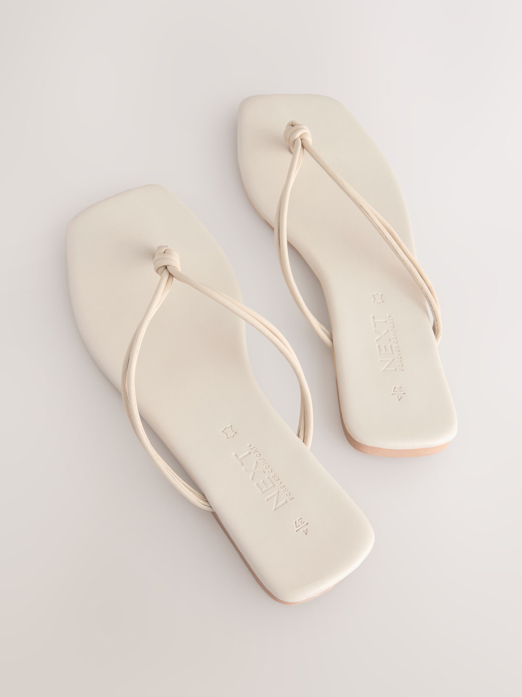 nao海外shopgallery Przeglądaj Jasnobeżowa skóra - Square Toe Knotted Toe Thong