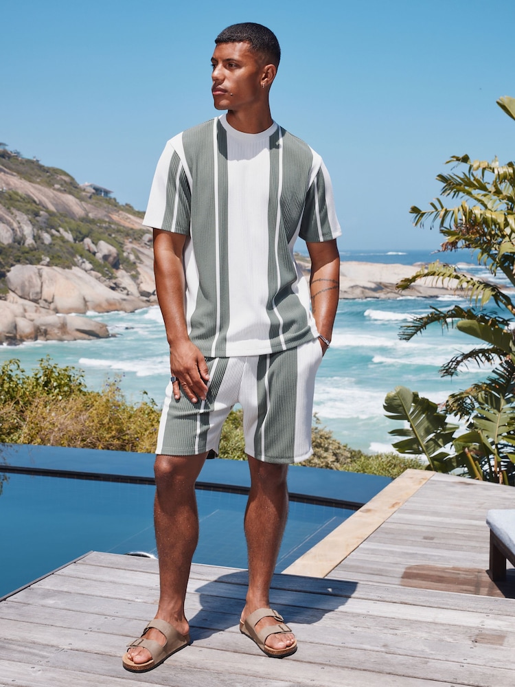Green/White Co-ord - Shorts aus Jersey mit strukturiertem Streifenmuster - Image 2 of 9