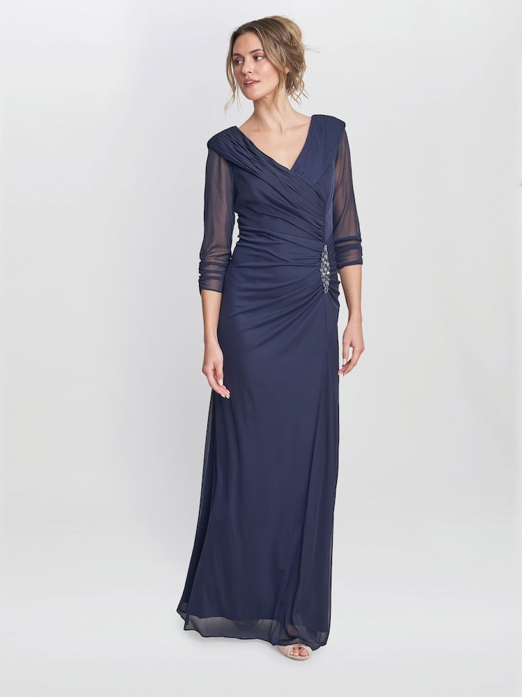 Gina Bacconi Georgina Maxi-Kleid mit Kragendetail und Perlenbesatz in Blau - Bild 1 von 5
