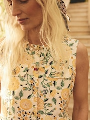 Cath Kidston Yellow Strawberry Garden Frill Vest Set - Image 3 of 10