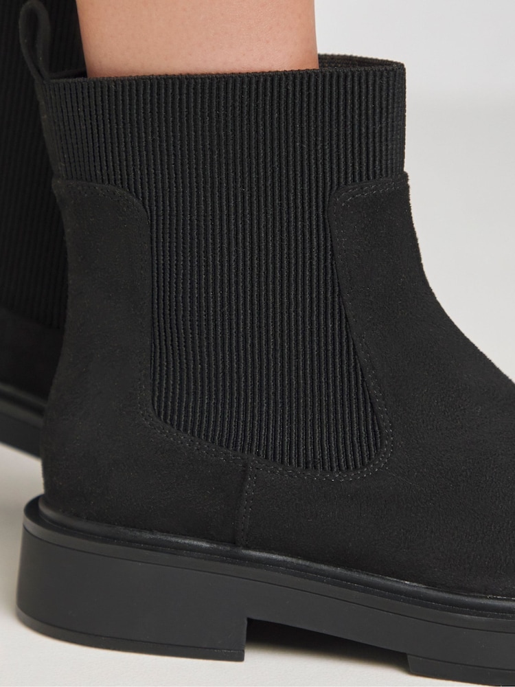 Simply Be Black Wide Fit Classic Chelsea Ankle Boots - Image 4 of 4