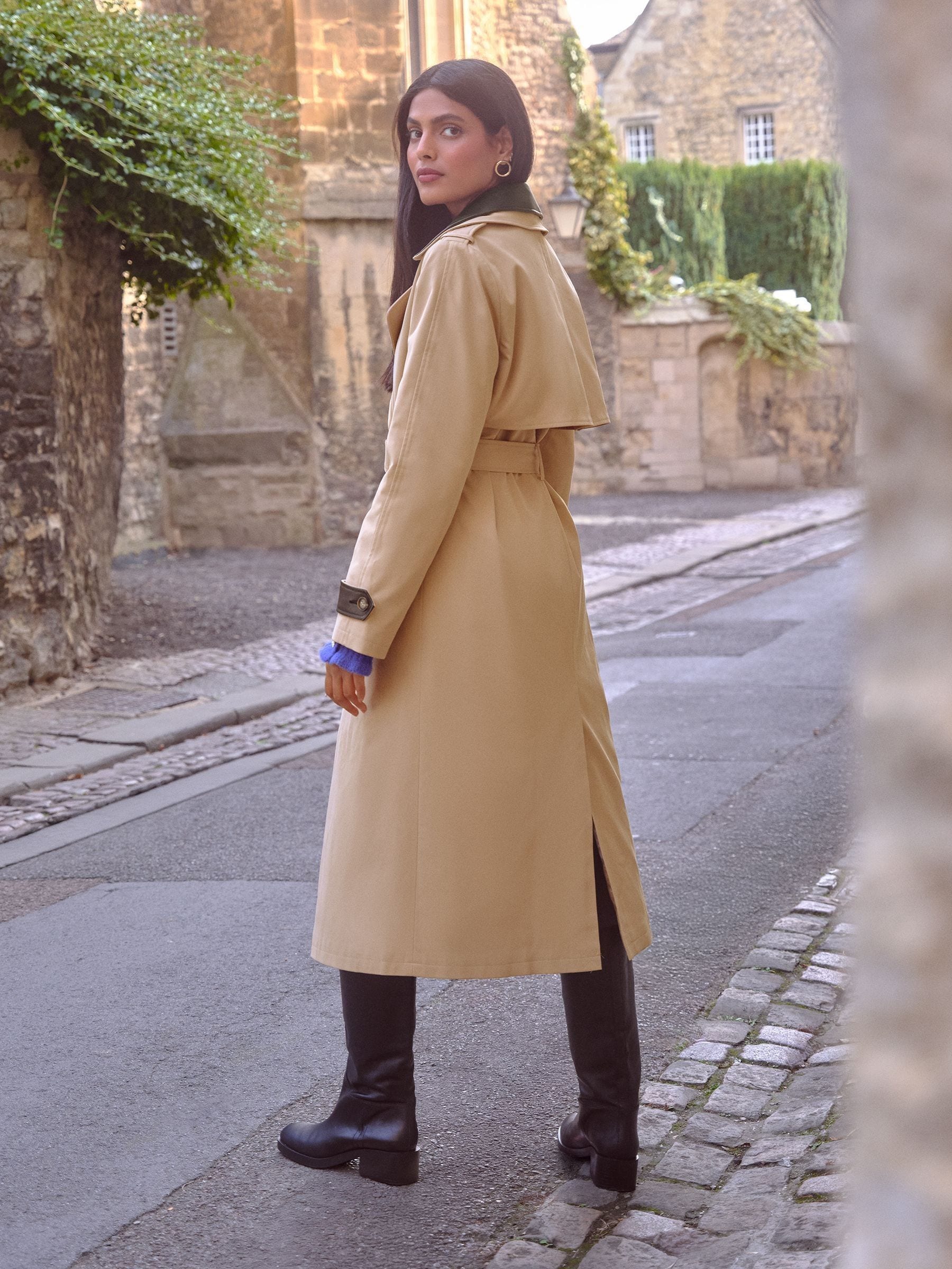 Buy Love & Roses Detachable Black Faux Leather Collar Camel Mix