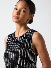 Ro&Zo Black Lucille Embellished Velvet Shift Dress - Image 5 of 6