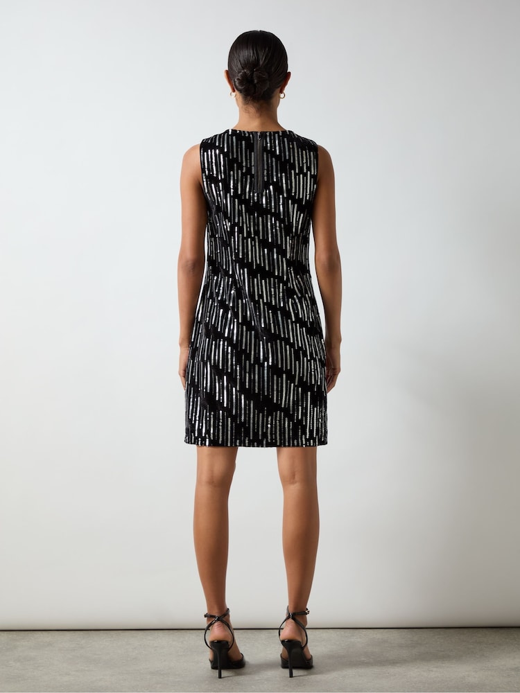 Ro&Zo Black Lucille Embellished Velvet Shift Dress - Image 6 of 6