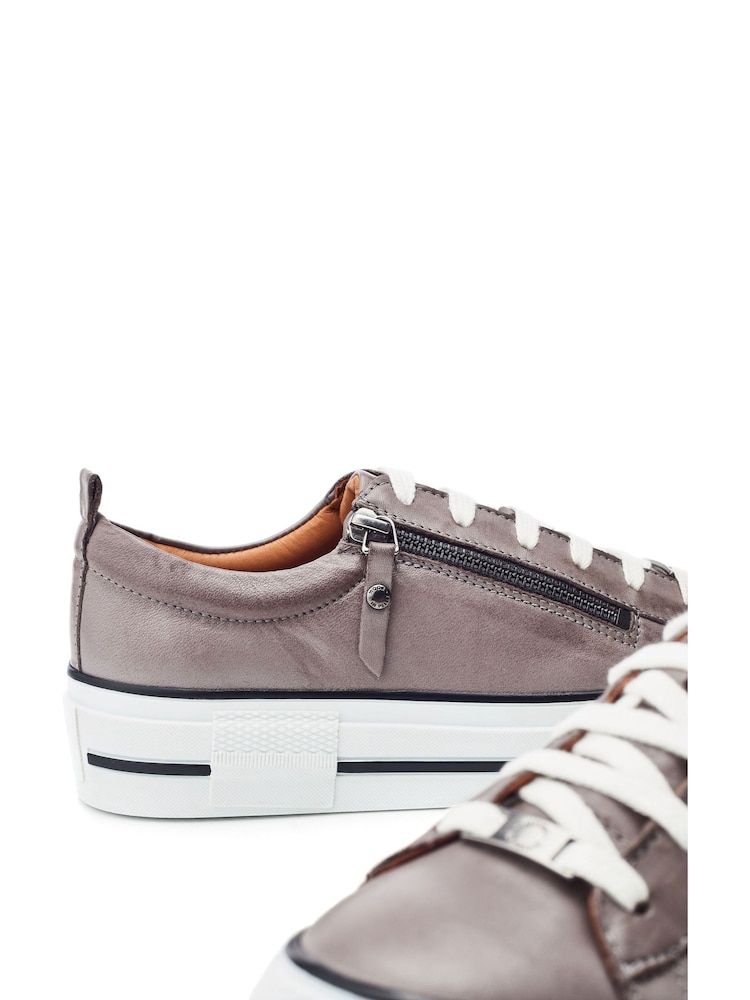 Moda In Pelle FILICIAN CHUNKY LEATHER TRAINER WITH ZIP AND LACE-UP CLOSURE - Image 5 of 5