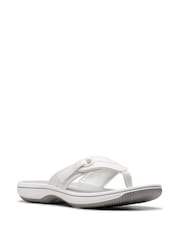 Blanco - Clarks Essentials Brinkley Toe Post Flip Flops - Imagen 3 de 7