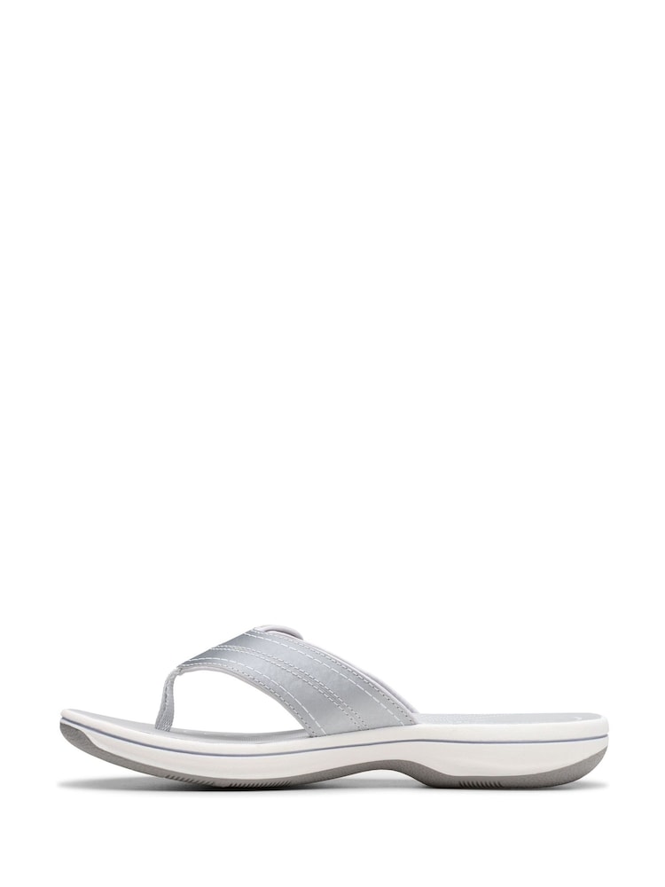 Plateado - Clarks Essentials Brinkley Toe Post Flip Flops - Imagen 2 de 7