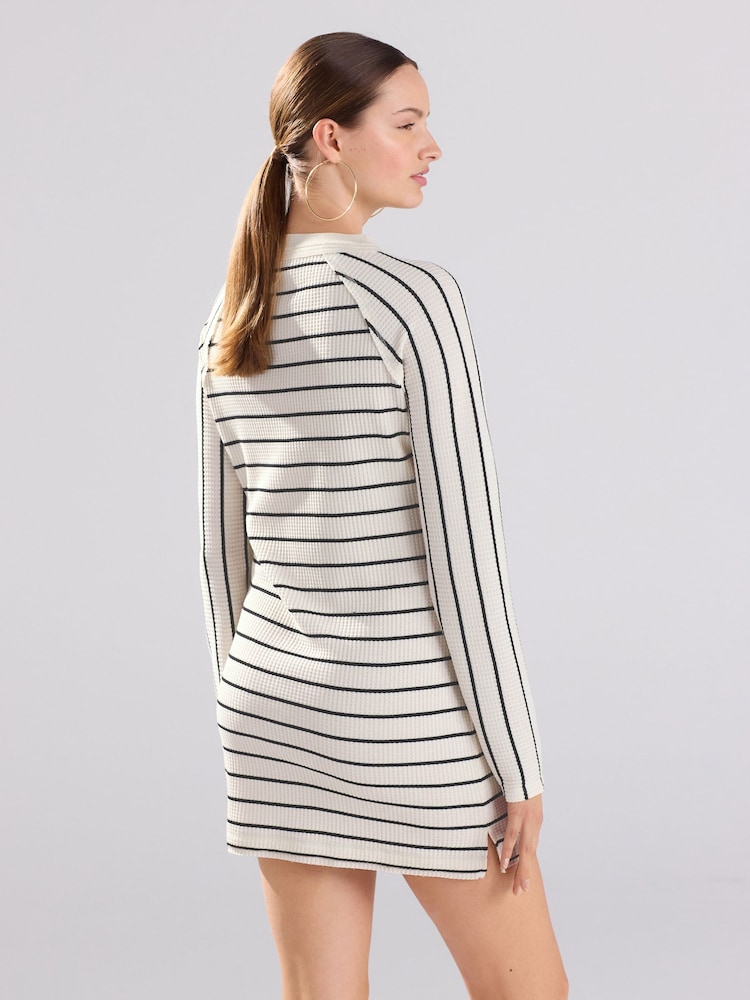 Stripe Monochrome - Robe courte texturée Seer Sucker - Image 2 of 8