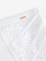 String Lipsy Geo en dentelle taille haute pour le contrôle du ventre - Image 6 de 8