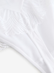 String Lipsy Geo en dentelle taille haute pour le contrôle du ventre - Image 7 de 8