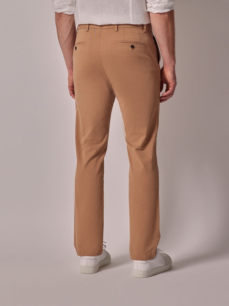 Hawes & Curtis Garment Dyed Cotton Stretch Brown Chinos - Bild 2 von 4