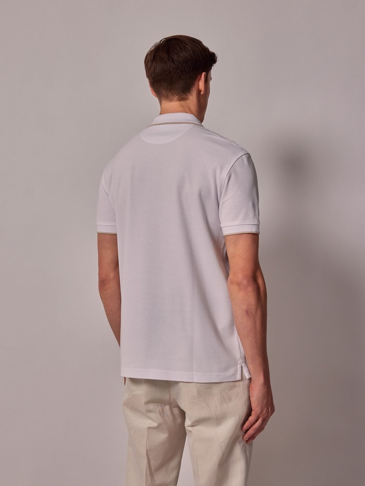 Hawes & Curtis Tipped Mercerised White Polo Shirt - Image 2 of 4