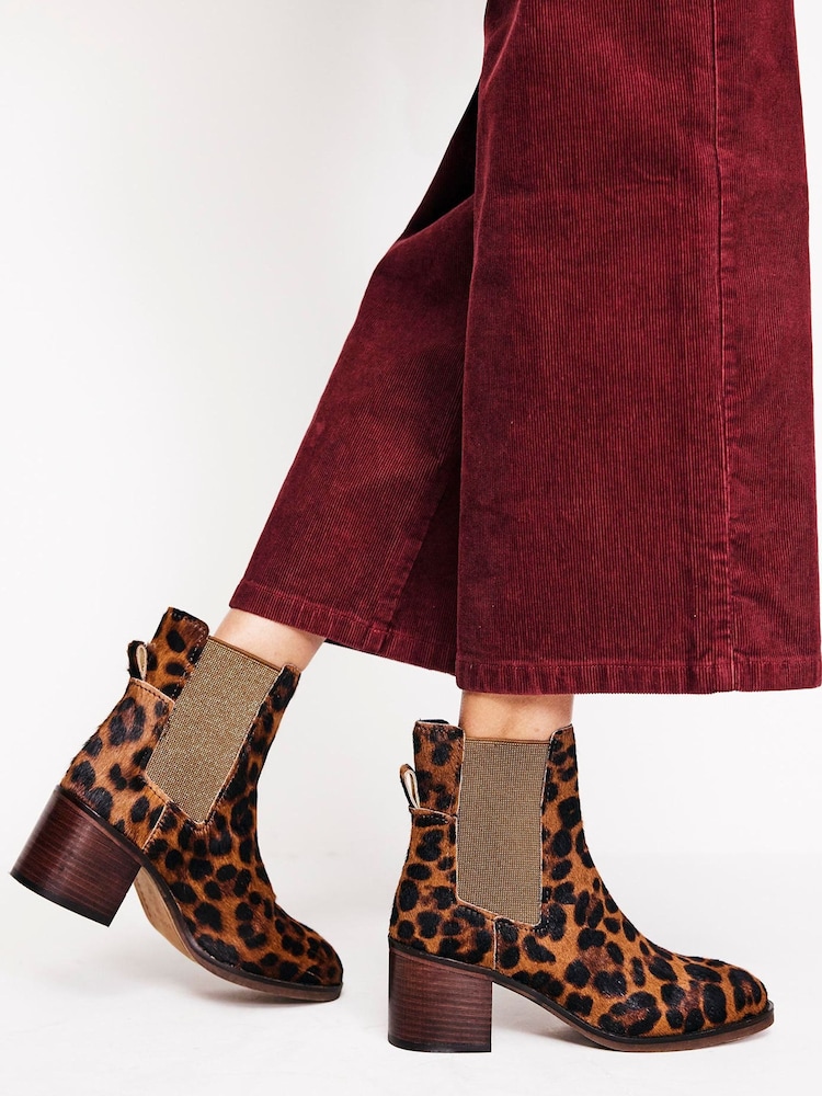 Boden Animal Leopard Print Block Heel Chelsea Boots - Image 4 of 4