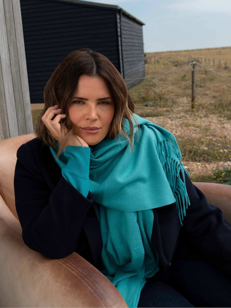 Live Unlimited Green Curve Scarf - Image 1 of 3