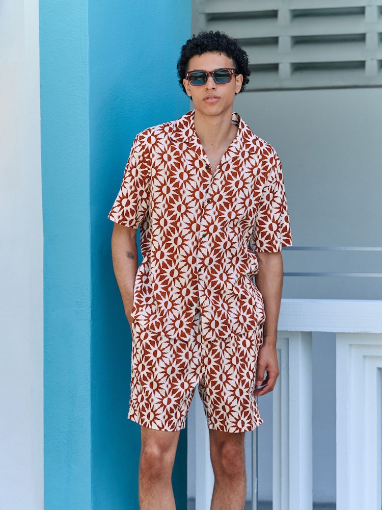 Red Sun Printed 100% Cotton Drawstring Waist Shorts - Image 2 of 8