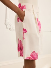 Ecru/Pink Floral Tailored Shorts with Linen - Image 5 of 5