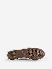 Converse White Chuck Taylor All Star Dainty Lucky Low Trainers - Image 8 of 9
