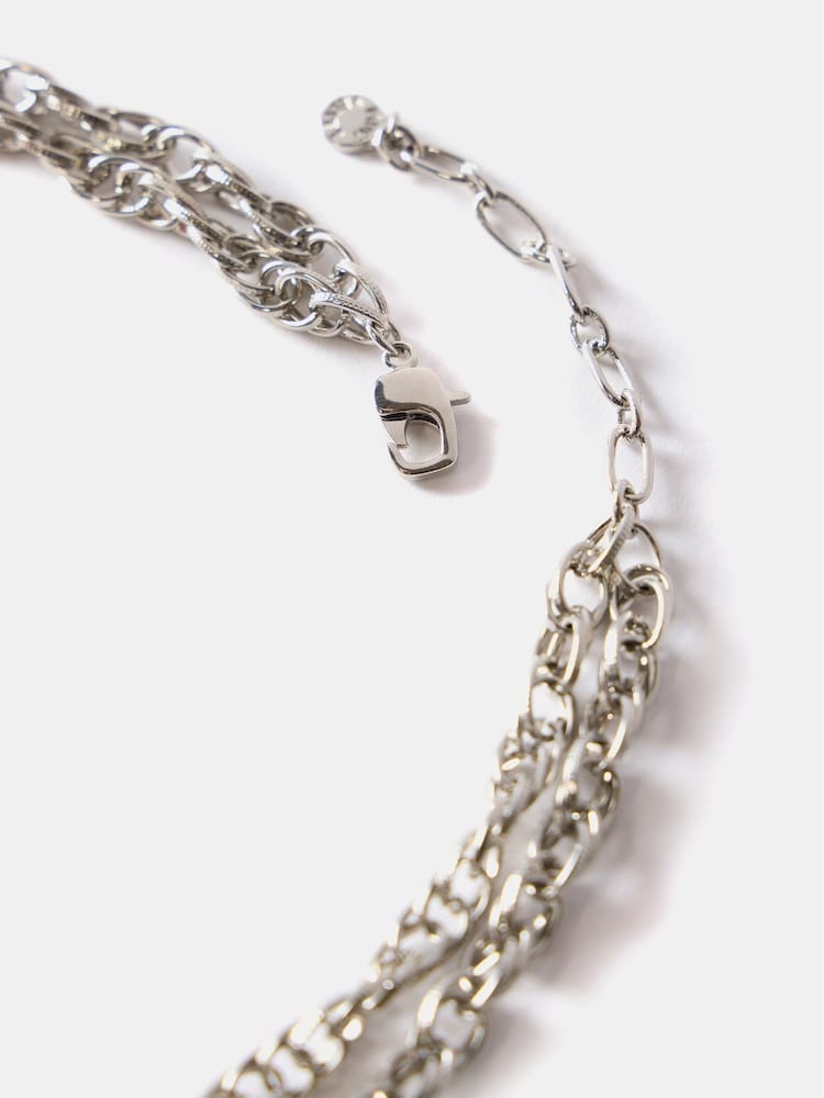Mint Velvet Silver Tone Hammered Disc Layered Necklace - Image 2 of 2 Mint Velvet Silver Tone Hammered Disc Layered Necklace - Image 2 of 2