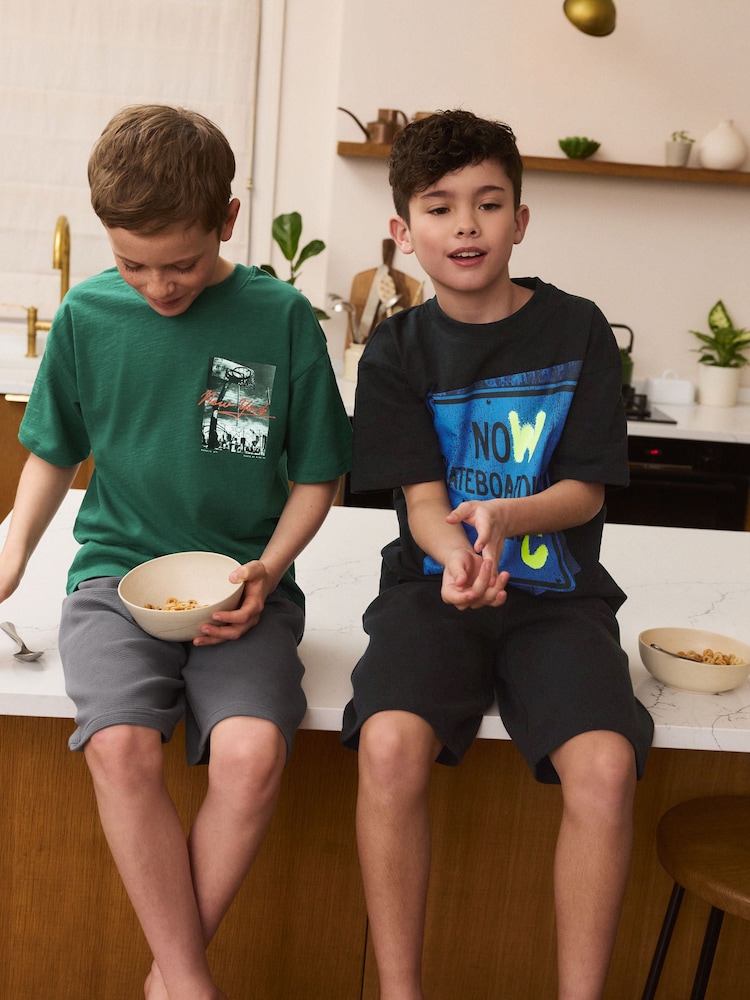 Black/Green Relaxed 100% Cotton Shorts Pyjamas 2 Pack (4-16yrs) - Image 2 of 10 Black/Green Relaxed 100% Cotton Shorts Pyjamas 2 Pack (4-16yrs) - Image 2 of 10