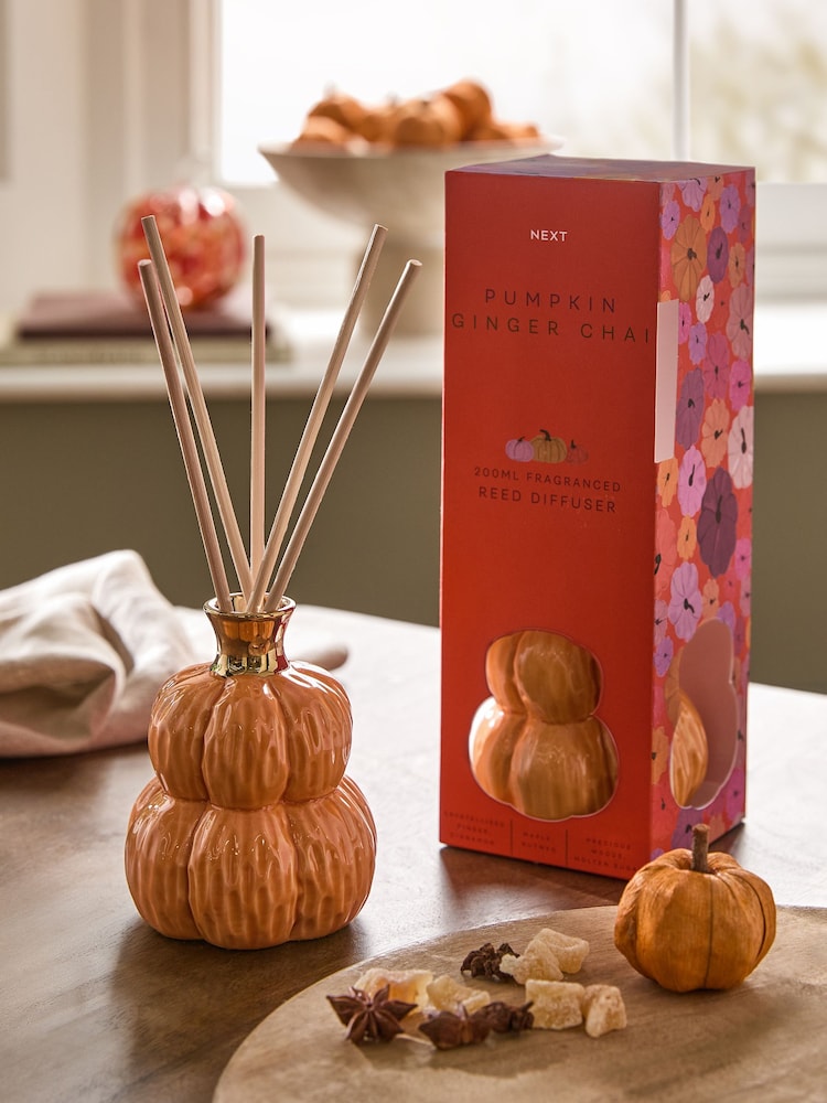 Autumnal Pumpkin Ginger Chai 200ml Diffuser - Image 1 of 3