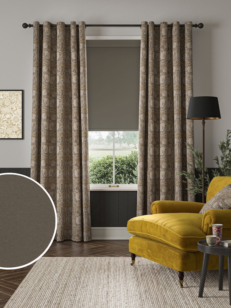 William Morris At Home Mole Grey Waltham Made to Measure Roller Blind - Image 2 of 7