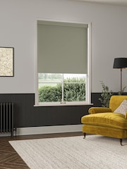 William Morris At Home Sage Green Waltham Made to Measure Roller Blind - Image 3 of 7