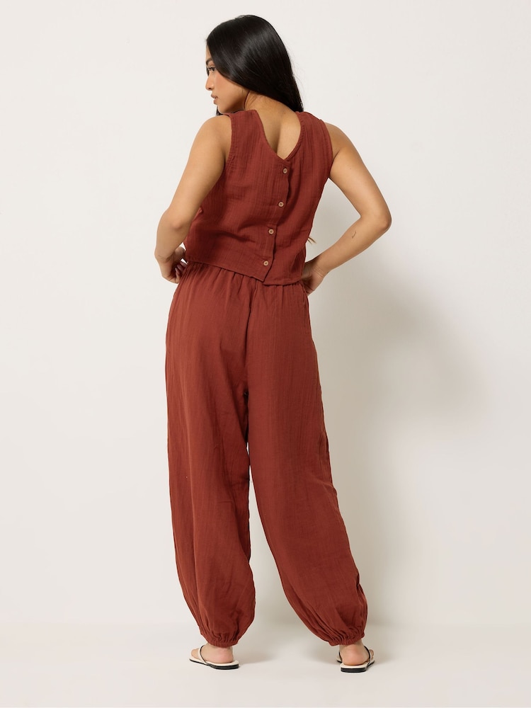 PixieGirl Petite Red Cotton Cheesecloth Top & Balloon Trousers Set - Image 2 of 5 PixieGirl Petite Red Cotton Cheesecloth Top & Balloon Trousers Set - Image 2 of 5