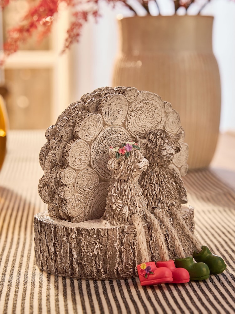 Set of 4 Natural Hamish The Highland Cow Coasters with Holder - Image 2 of 4