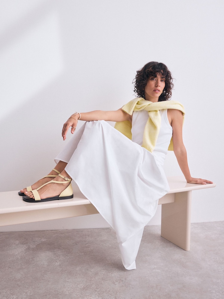 Buttermilk Yellow Leather - Sandały Forever Comfort® z paskami w kształcie litery T - Image 3 of 11