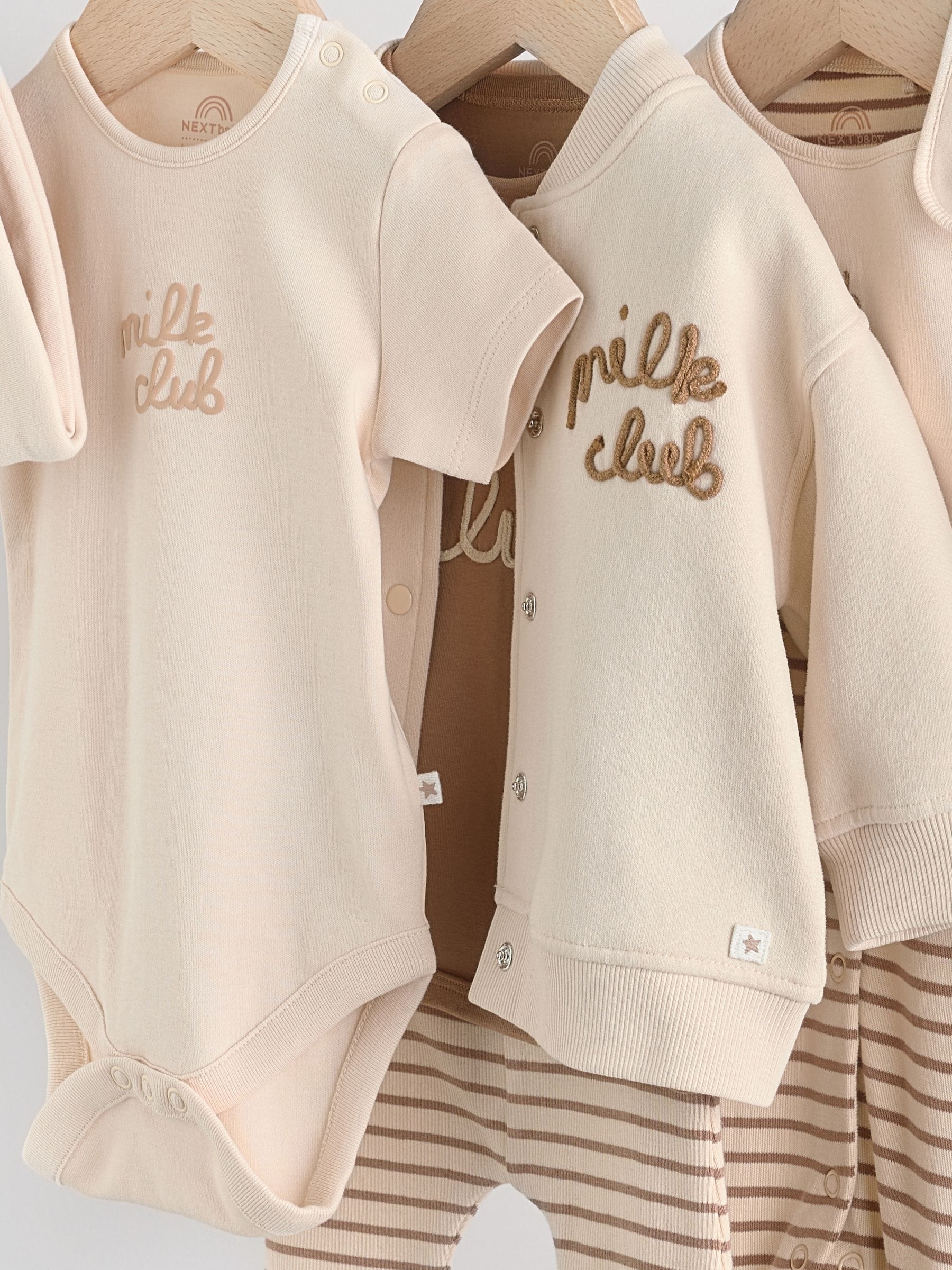 Buy Neutral Milk Club Baby Bundle Gift Set 7 Piece (0-18mths) from