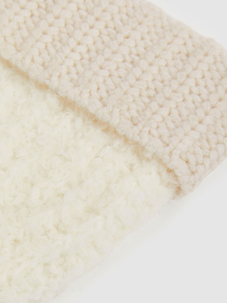 Reiss Cream Benny Fluffy Beanie With Wool - Image 4 of 4