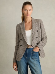 Reiss Navy Neutral Check Evie Petite Cotton-Linen Double-Breasted Houndstooth-Check Blazer - Image 3 of 8