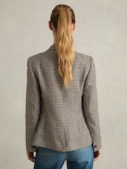 Reiss Navy Neutral Check Evie Petite Cotton-Linen Double-Breasted Houndstooth-Check Blazer - Image 6 of 8
