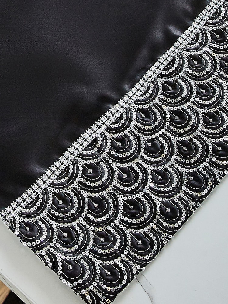 Catherine Lansfield Set of 4 Black Deco Sequin Dining Placemats - Image 2 of 3
